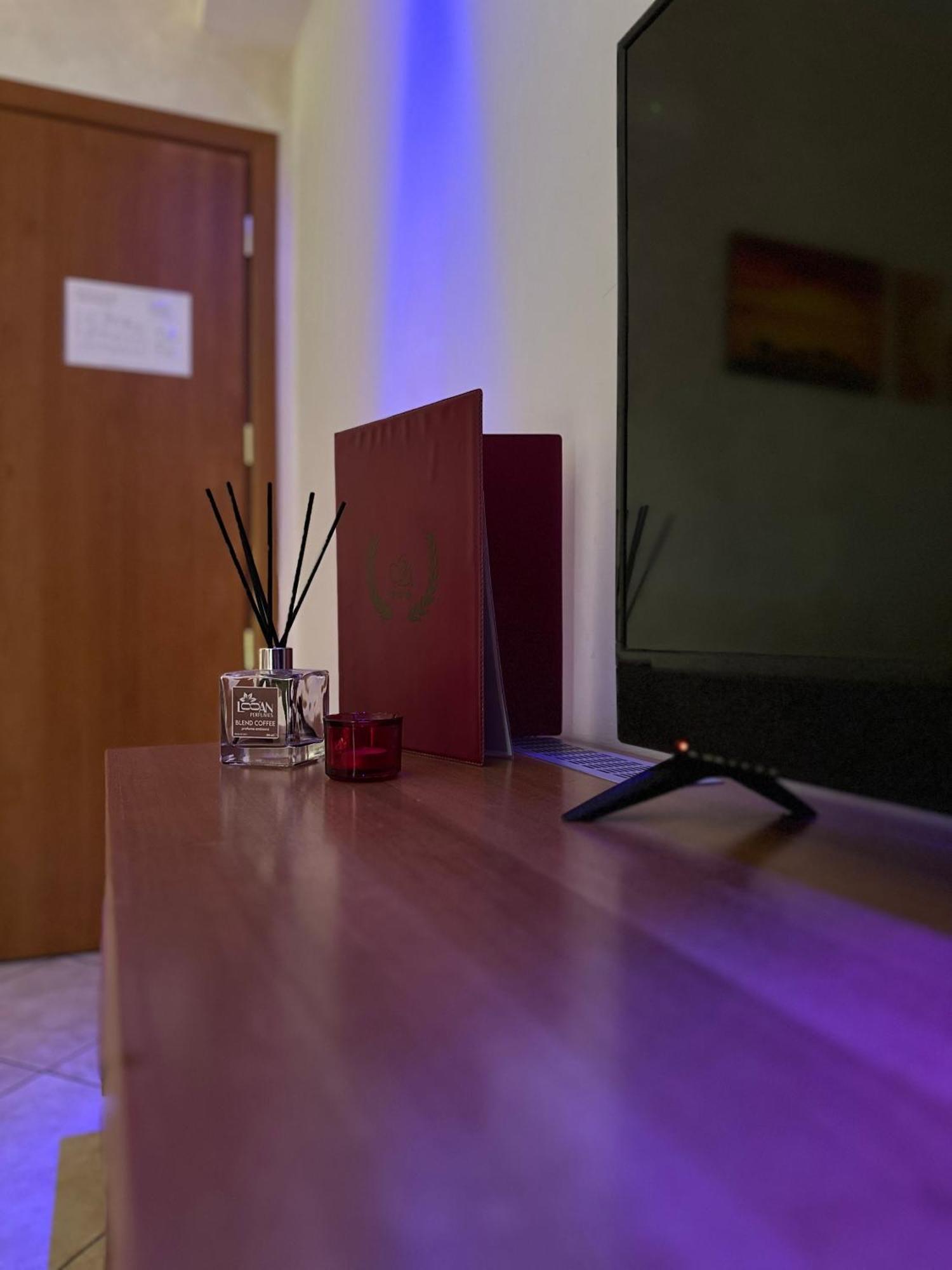 Hotel Il Giardino Degli Aranci 놀라 외부 사진
